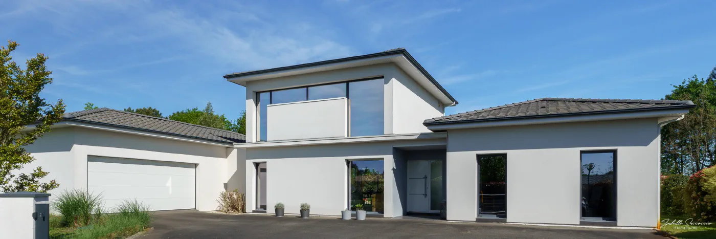 villa contemporaine - photo par Isabelle SACCOCCIO